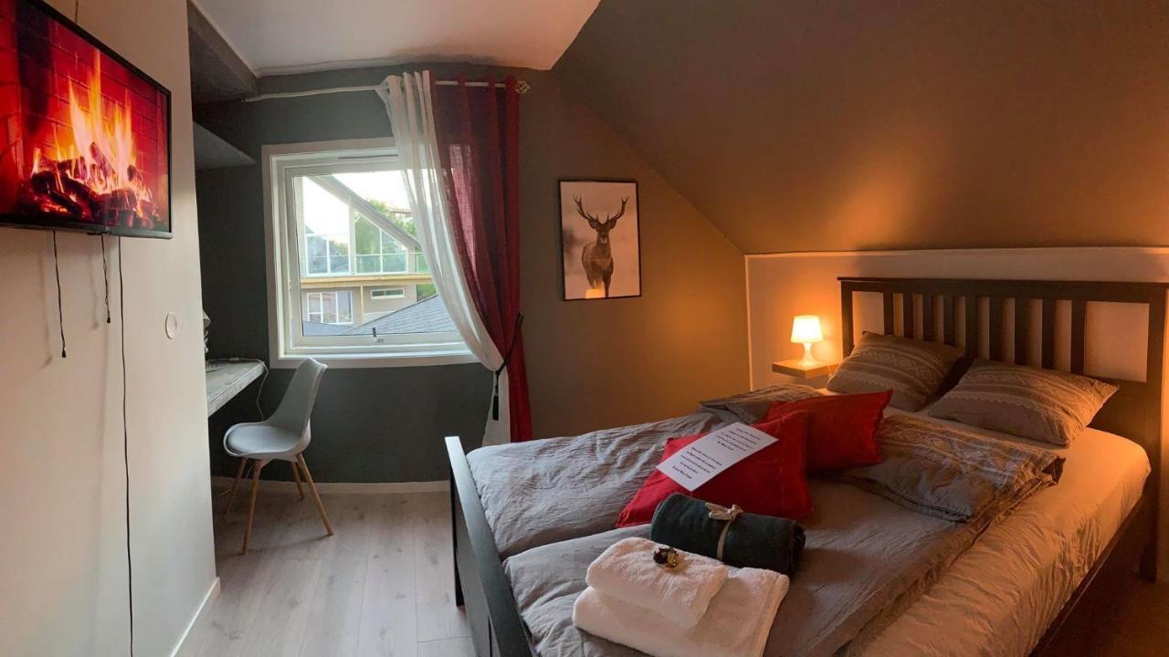 アルタ Heggelis Bed & Breakfast エクステリア 写真